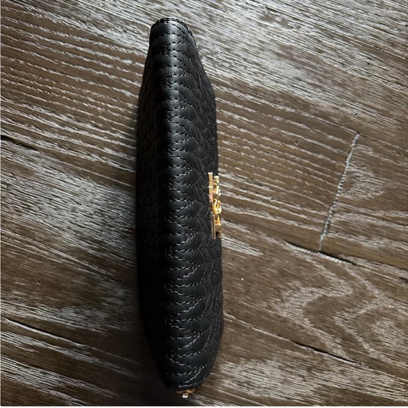 Badgley Mischka Black Quilted Design Leather Wallet with Gold Accents 🚩 - Picture 3 of 7